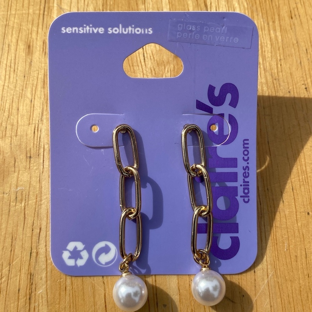 Claire’s Girls Earrings - Picture 1 of 2